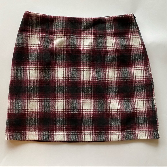 NWT Forever 21 Plaid Mini Skirt - Picture 1 of 8